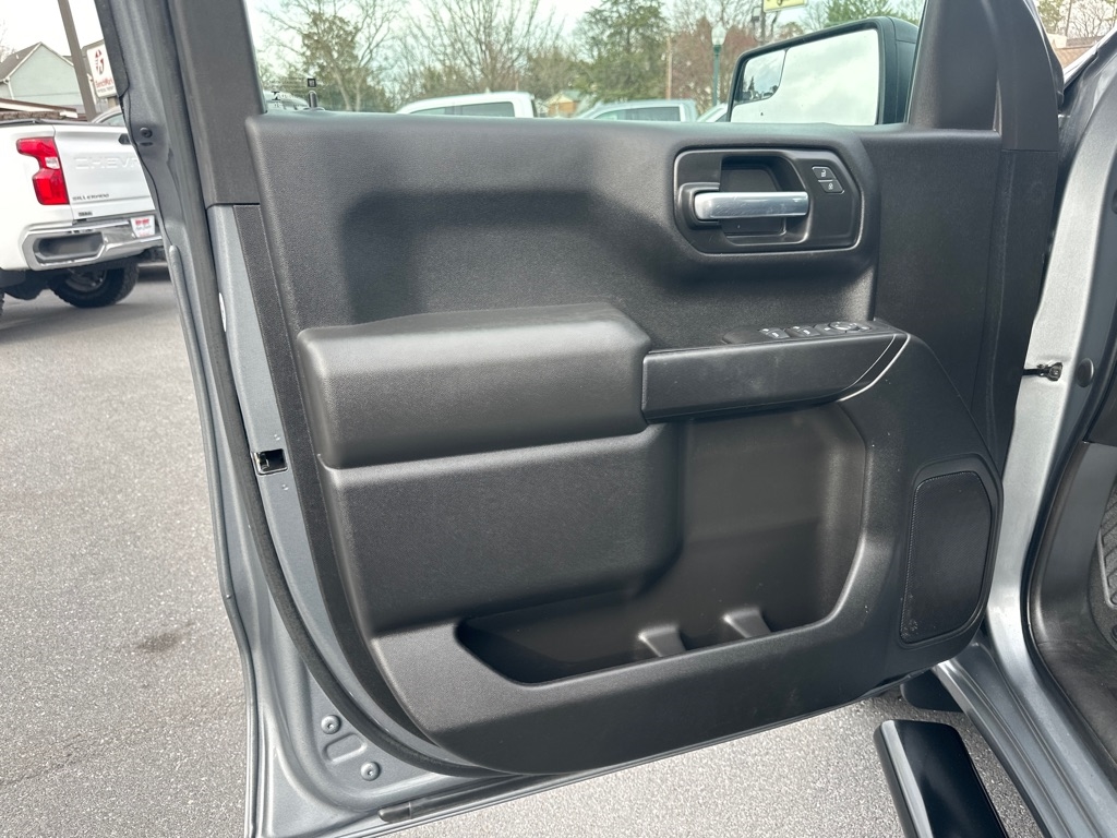 Chevrolet Silverado 1500 Custom Double Cab 4WD 2021