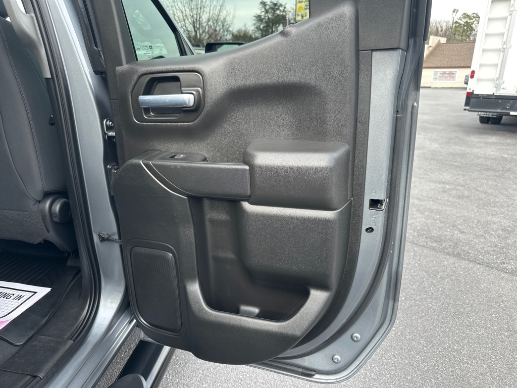 Chevrolet Silverado 1500 Custom Double Cab 4WD 2021
