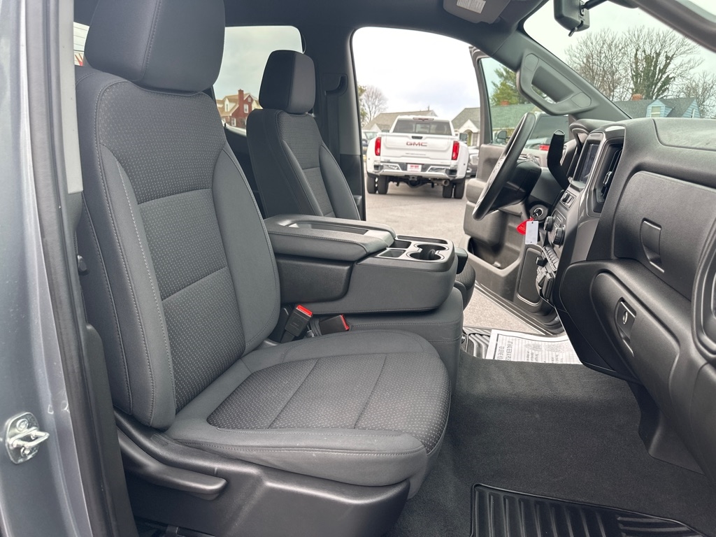 Chevrolet Silverado 1500 Custom Double Cab 4WD 2021