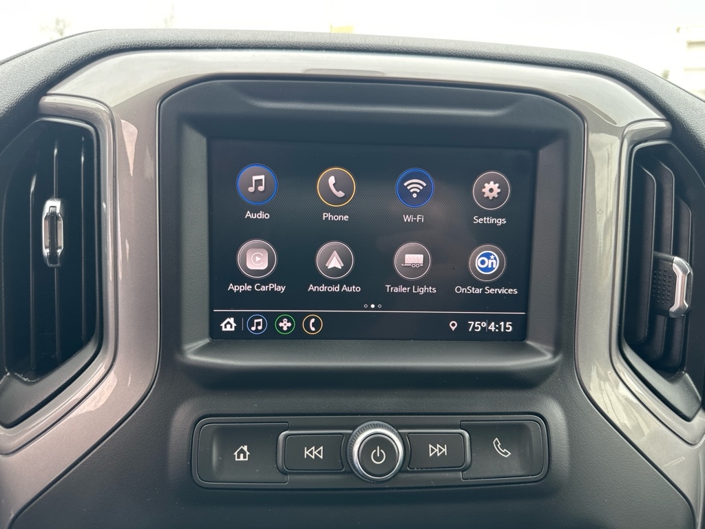 Chevrolet Silverado 1500 Custom Double Cab 4WD 2021