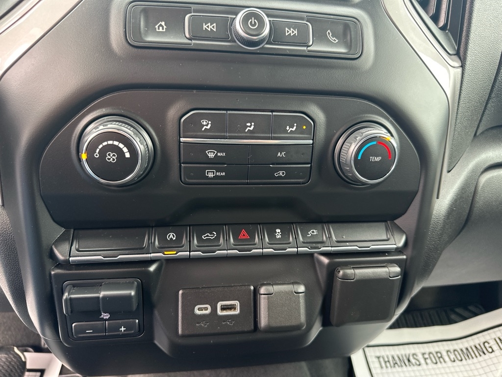 Chevrolet Silverado 1500 Custom Double Cab 4WD 2021