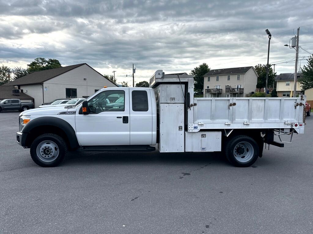 2013 Ford F-550 XLT photo 3
