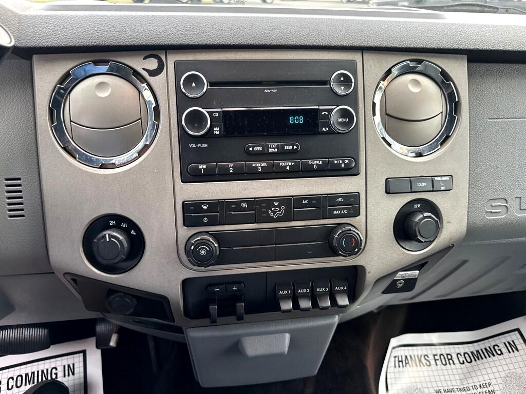 2013 Ford F-550 XLT photo 18