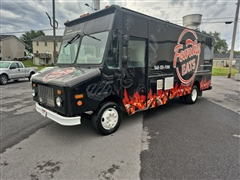 2001 Freightliner MT55 Chassis 