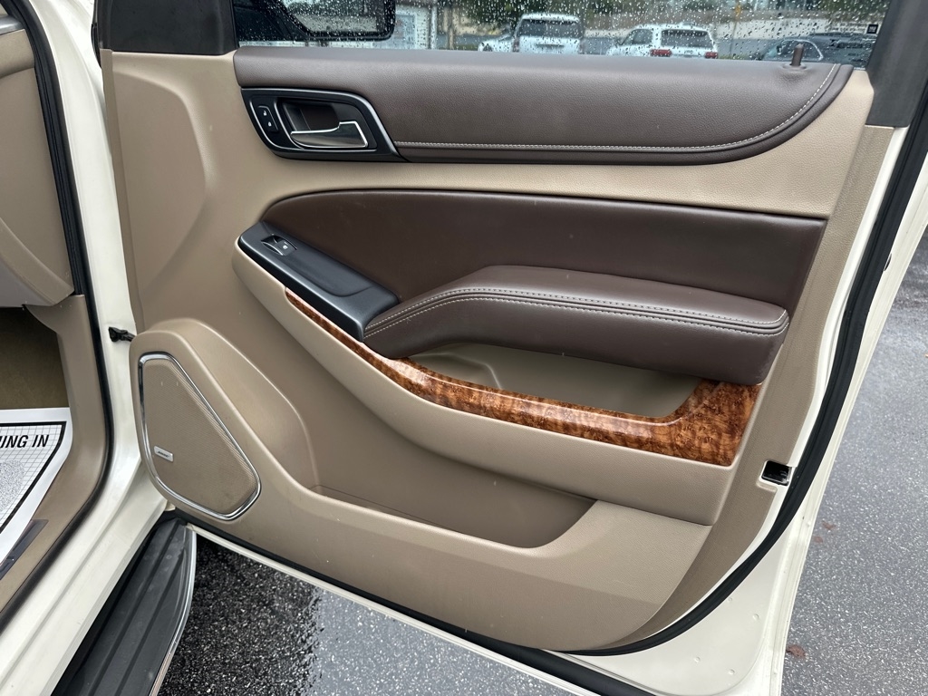 2015 Chevrolet Tahoe LTZ photo 38