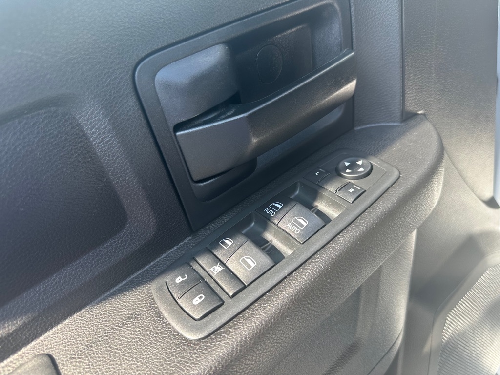 2018 Ram 2500 ST photo 18