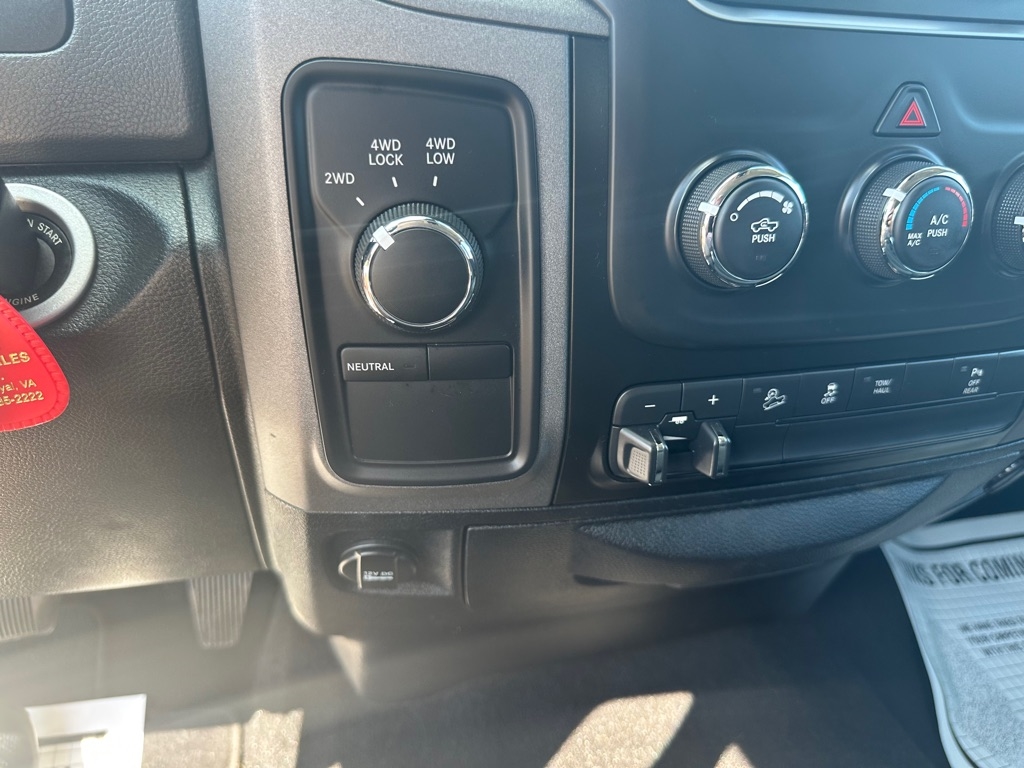 2018 Ram 2500 ST photo 26