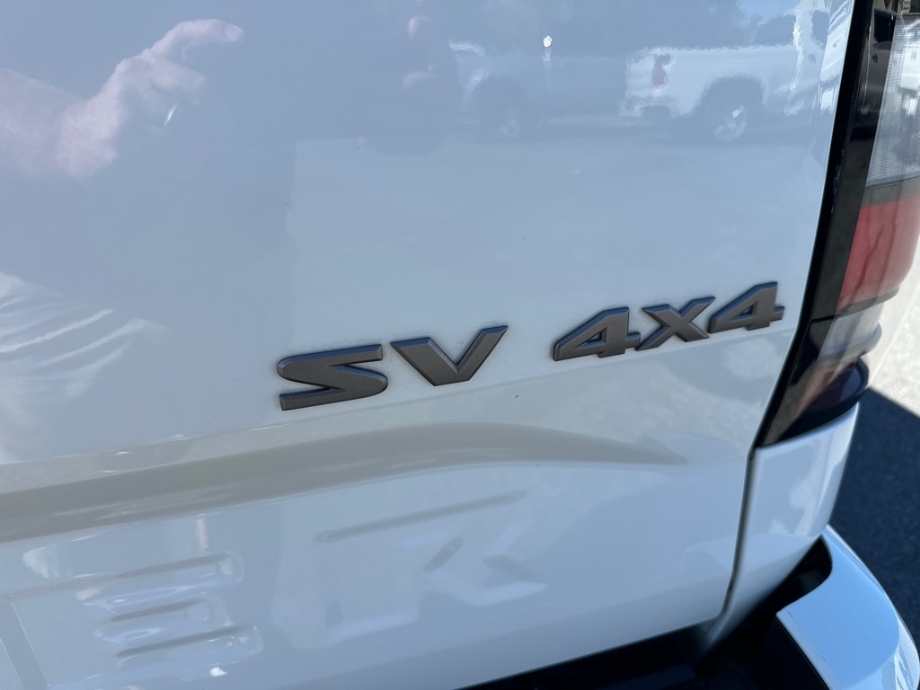 Nissan Frontier SV Crew Cab 4WD LWB 2022