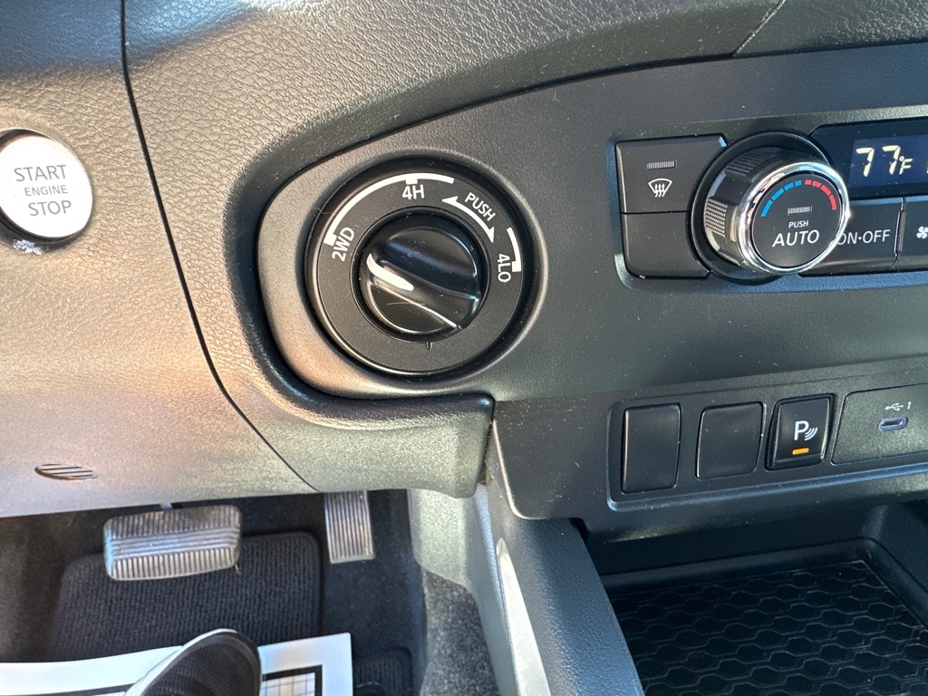 Nissan Frontier SV Crew Cab 4WD LWB 2022