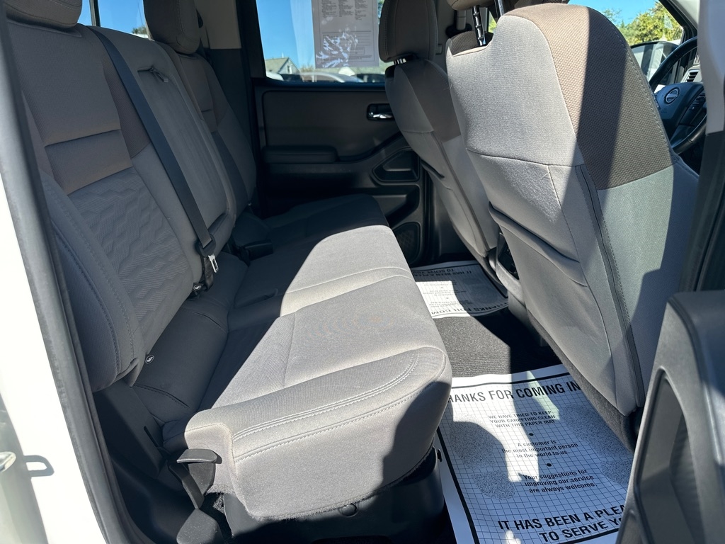 Nissan Frontier SV Crew Cab 4WD LWB 2022