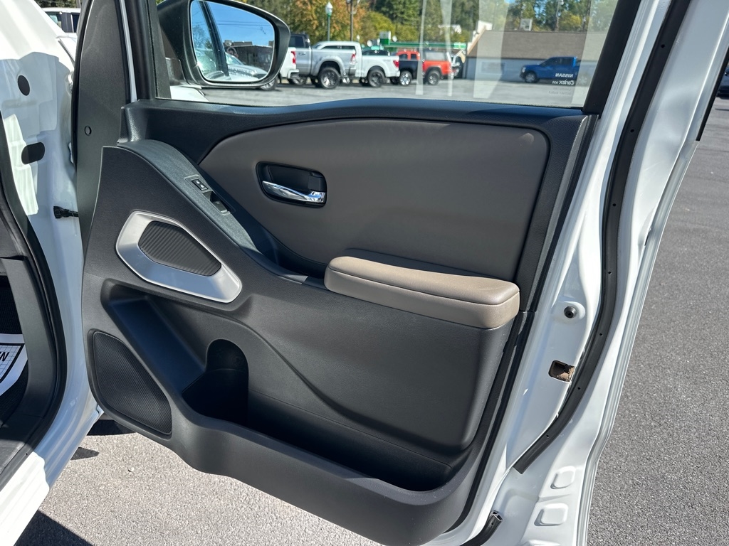 Nissan Frontier SV Crew Cab 4WD LWB 2022