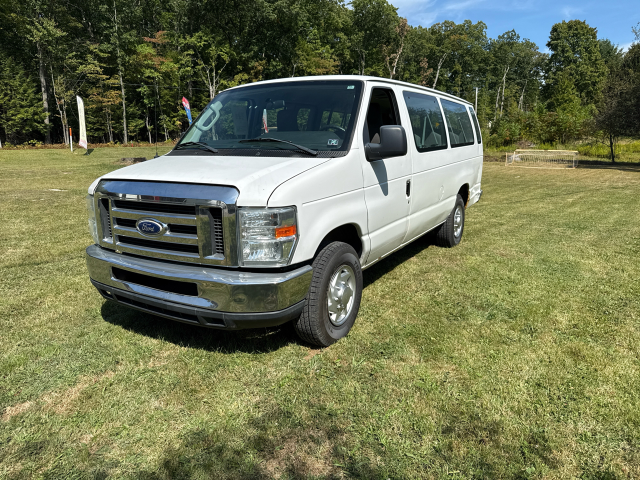 2014 Ford E-Series Econoline Wagon XLT