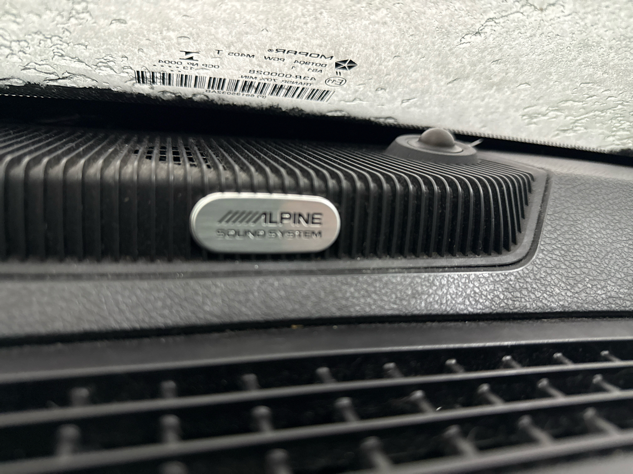 RAM 1500 4WD Crew Cab 149" Limited 2014