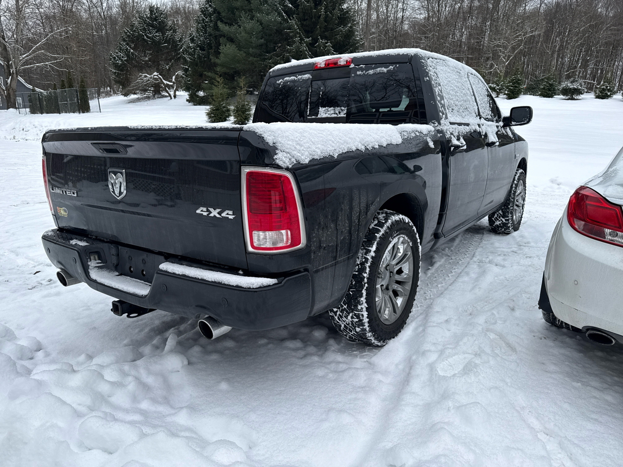 RAM 1500 4WD Crew Cab 149" Limited 2014