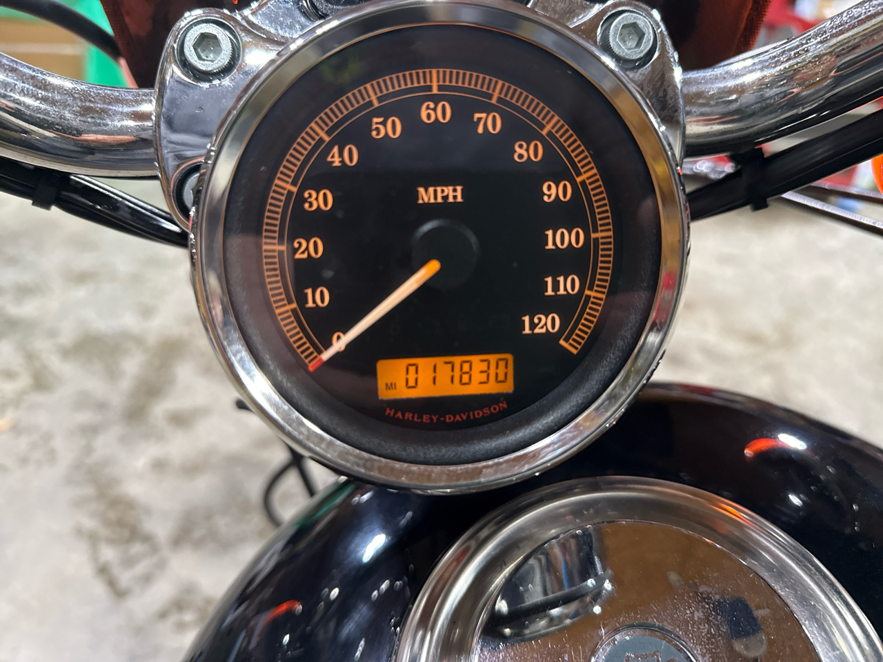 Harley-Davidson XL1200C  2009