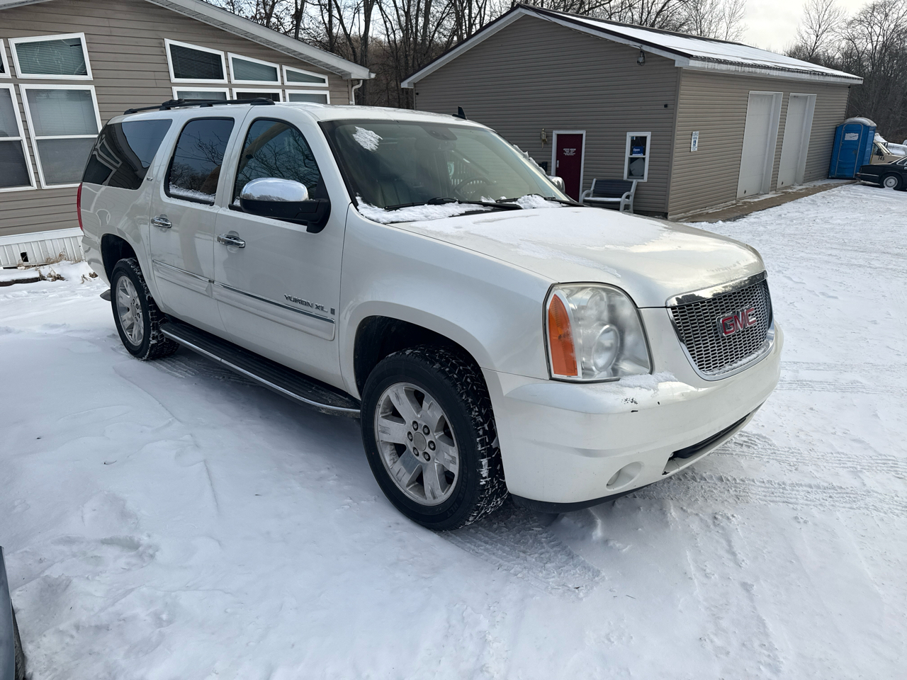 GMC Yukon XL SLT-2 1/2 Ton 4WD 2008