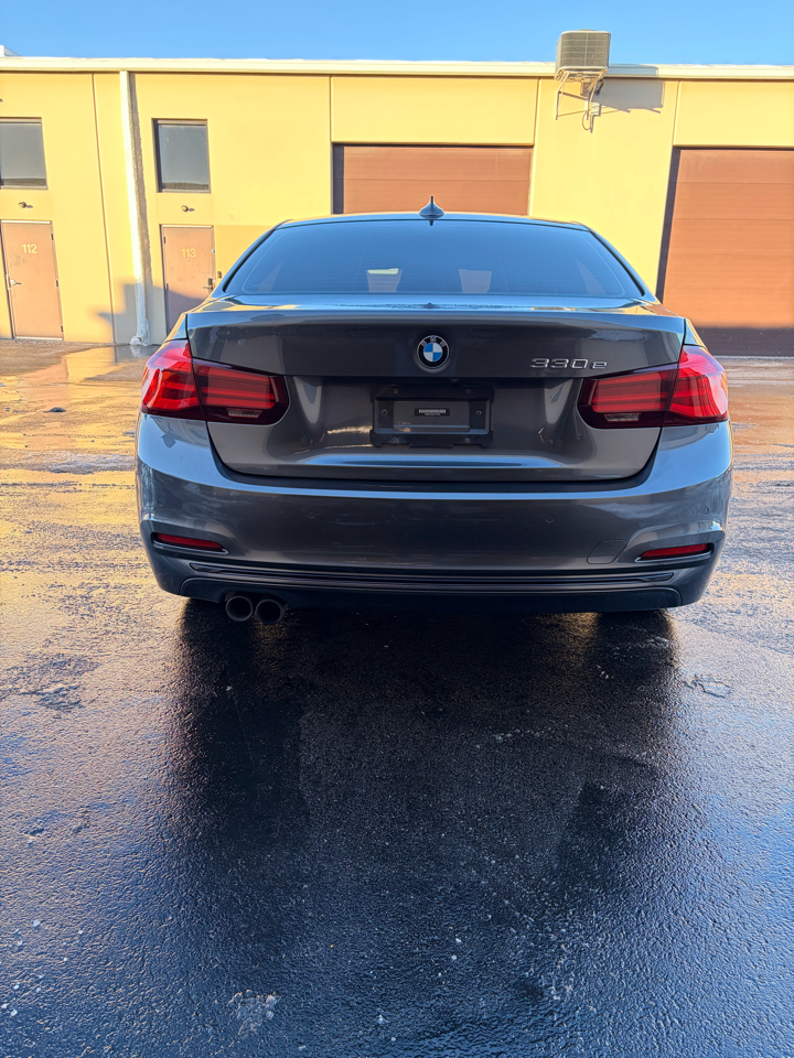 BMW 3-Series 330e iPerformance Sedan 2018