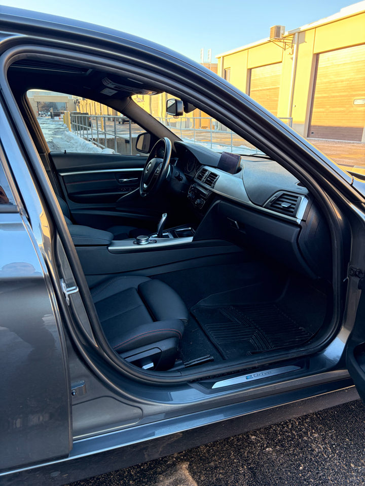 BMW 3-Series 330e iPerformance Sedan 2018