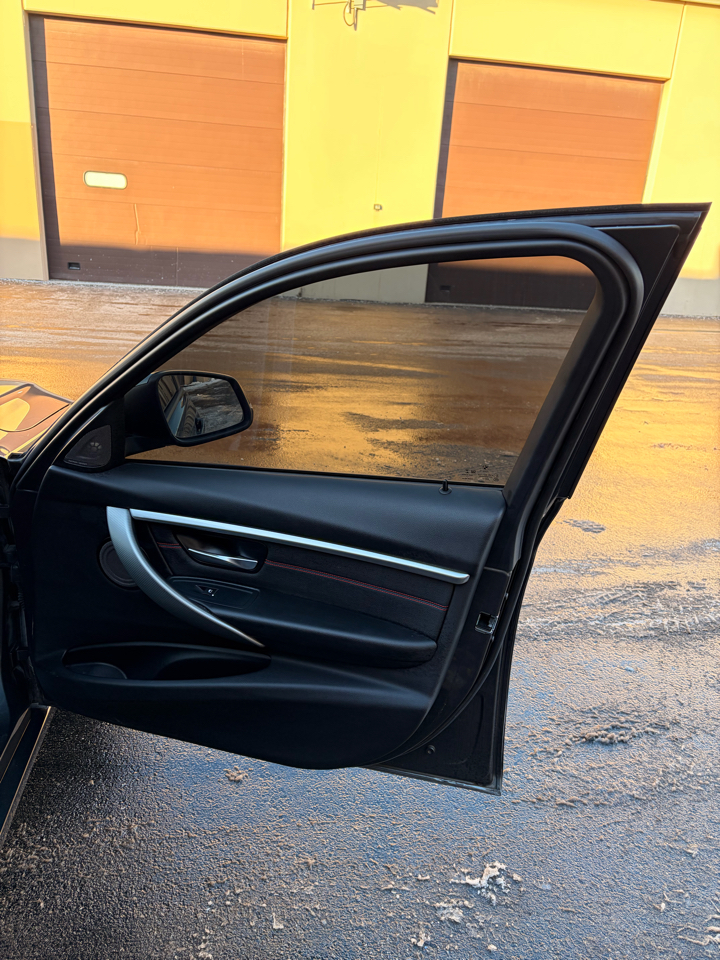 BMW 3-Series 330e iPerformance Sedan 2018