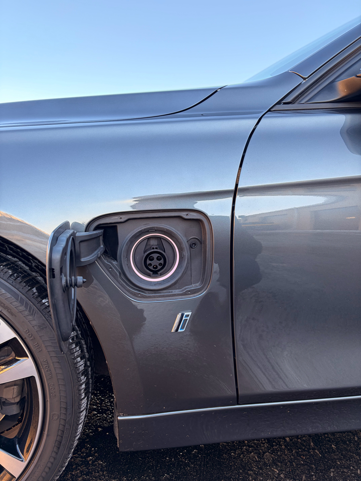 BMW 3-Series 330e iPerformance Sedan 2018