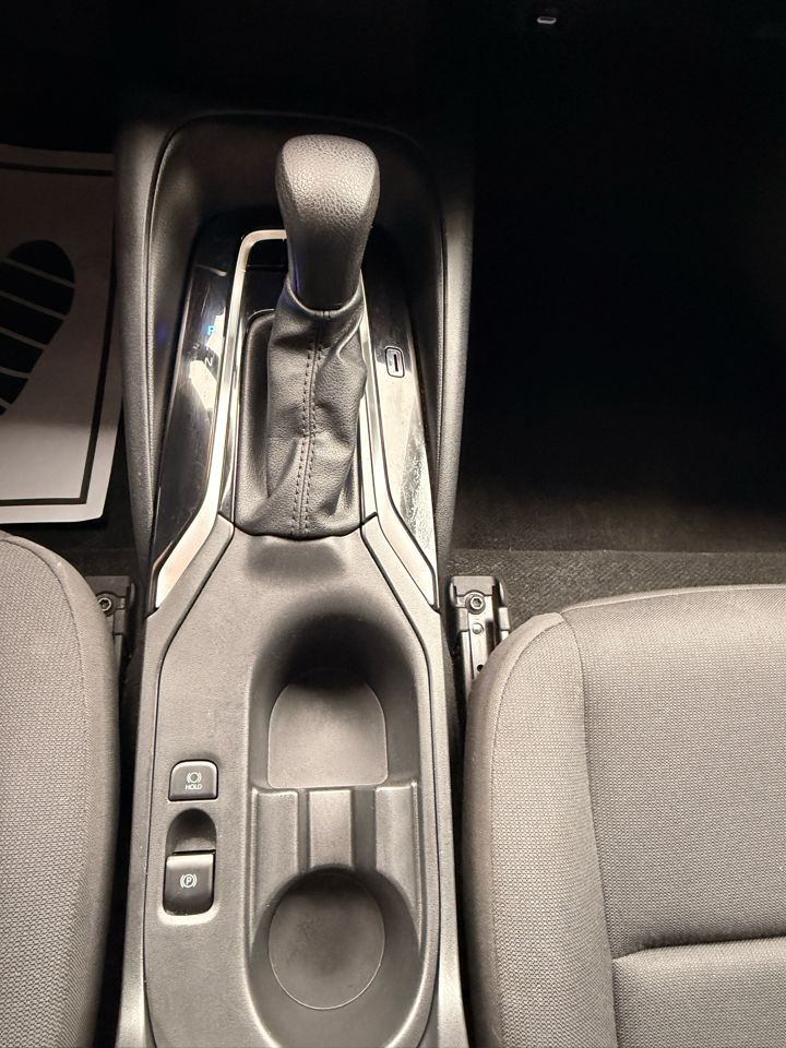 Toyota Corolla LE 2024