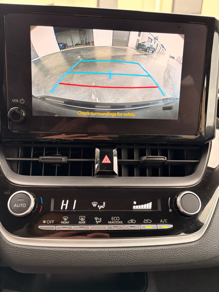 Toyota Corolla LE 2024