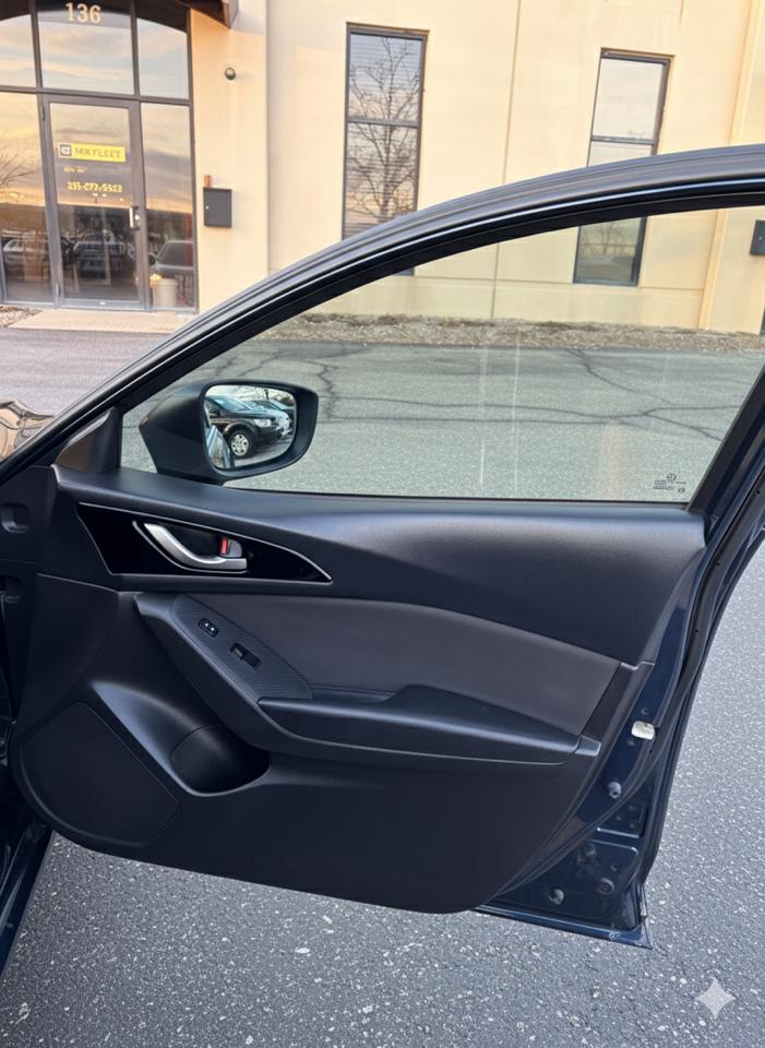 Mazda MAZDA3 i Sport AT 4-Door 2016