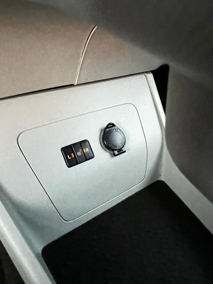 Toyota Prius Prius IV 2013