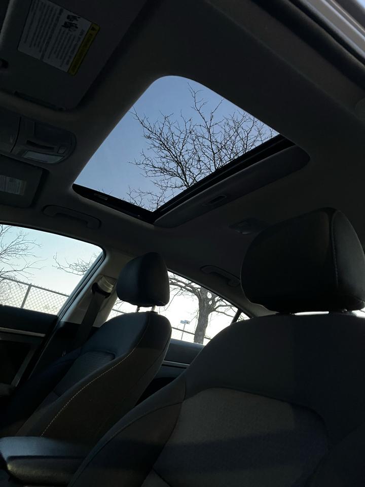 Hyundai Elantra Limited 2018