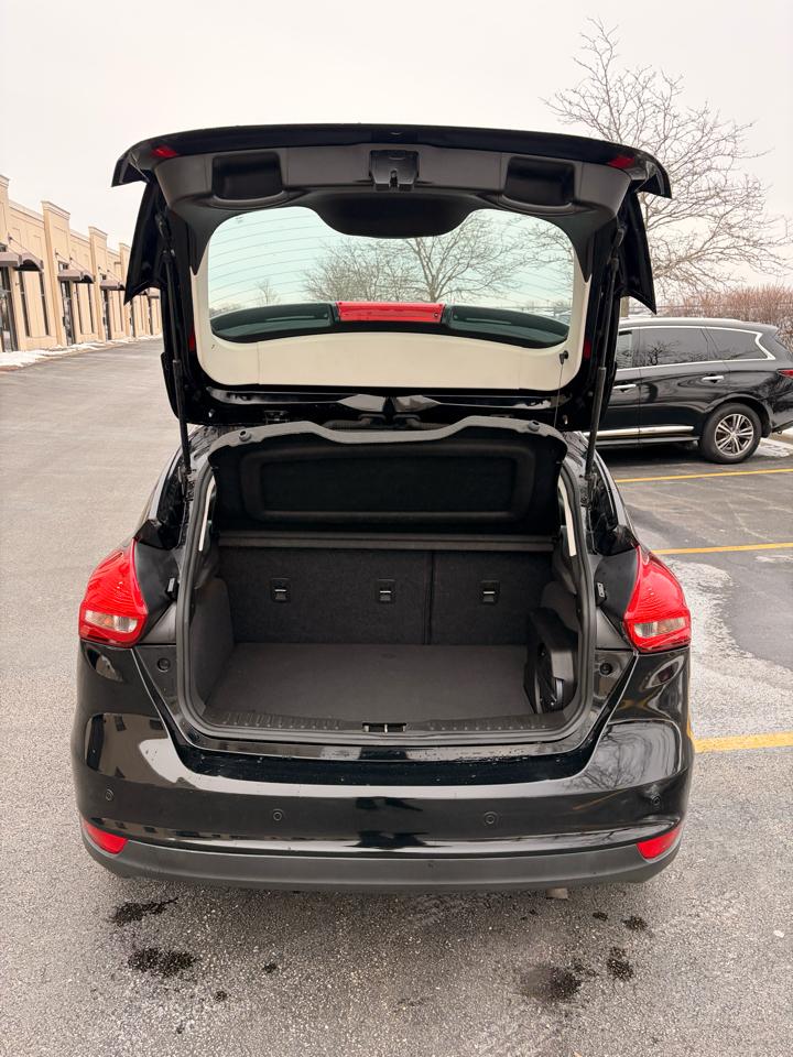 Ford Focus SEL Hatch 2018