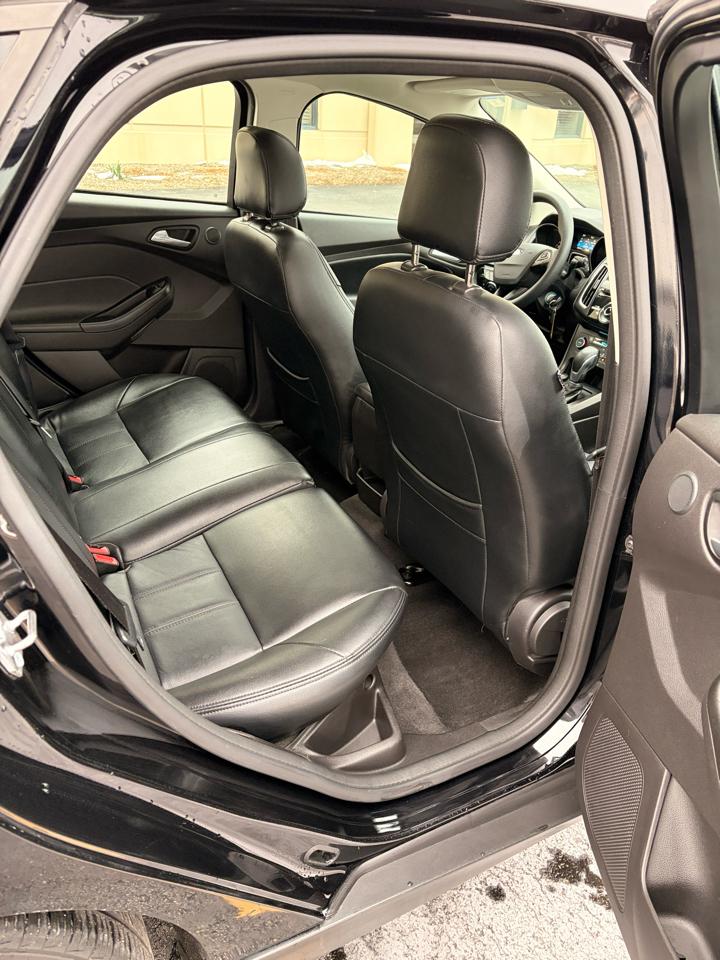 Ford Focus SEL Hatch 2018