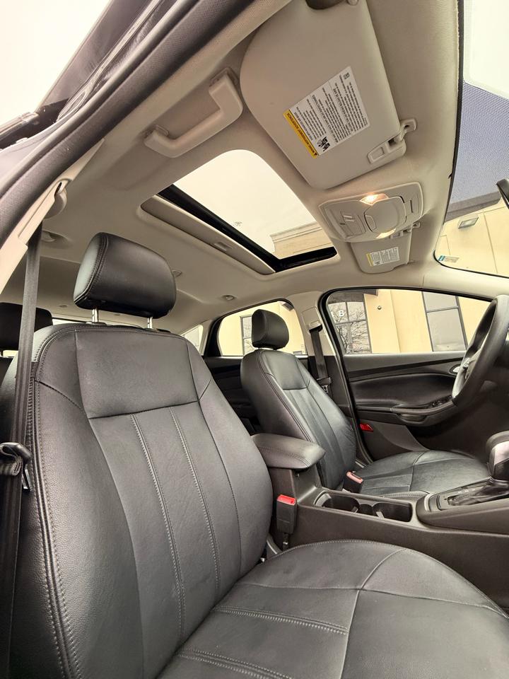 Ford Focus SEL Hatch 2018