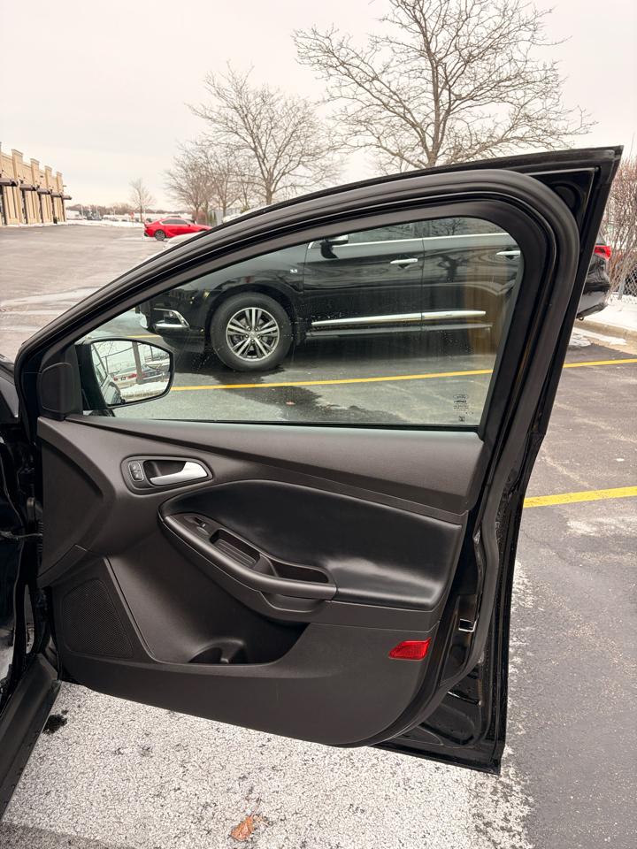 Ford Focus SEL Hatch 2018