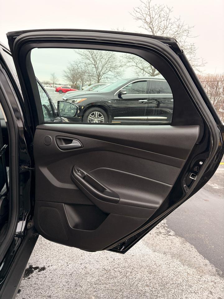 Ford Focus SEL Hatch 2018