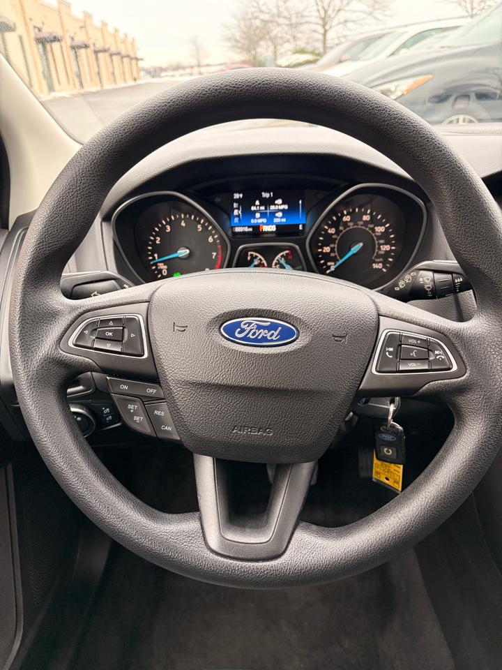 Ford Focus SEL Hatch 2018