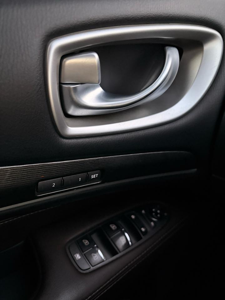 Infiniti QX60 Base AWD 2017