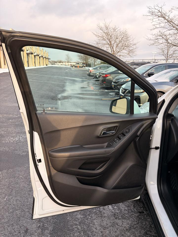 Chevrolet Trax LS FWD 2018