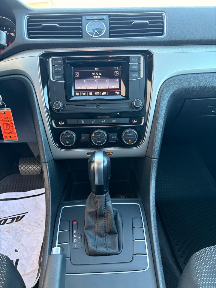 Volkswagen Passat S PZEV 6A 2016