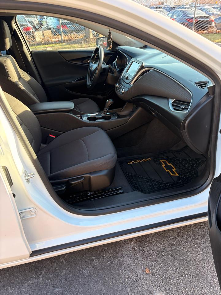 Chevrolet Malibu LS 2016