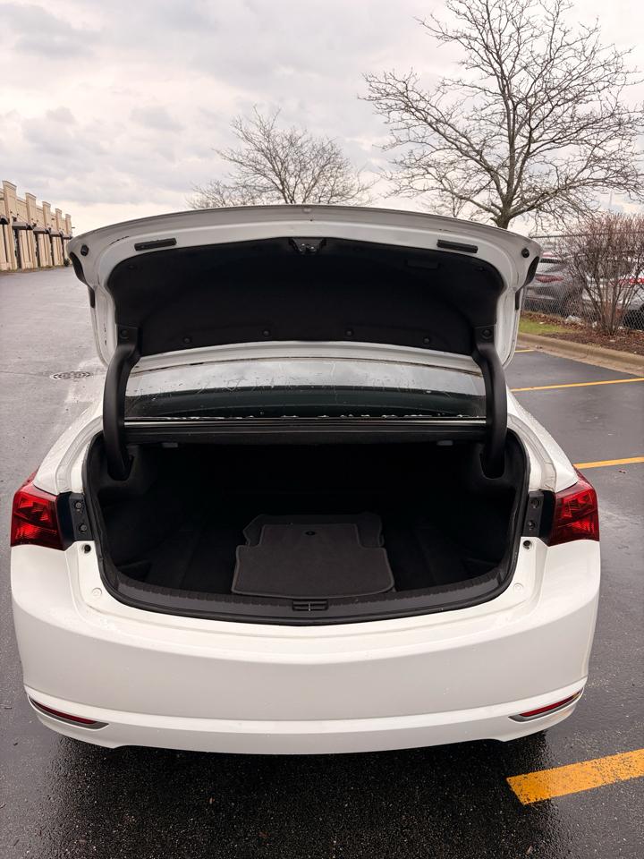 Acura TLX Base 2.4L 2017