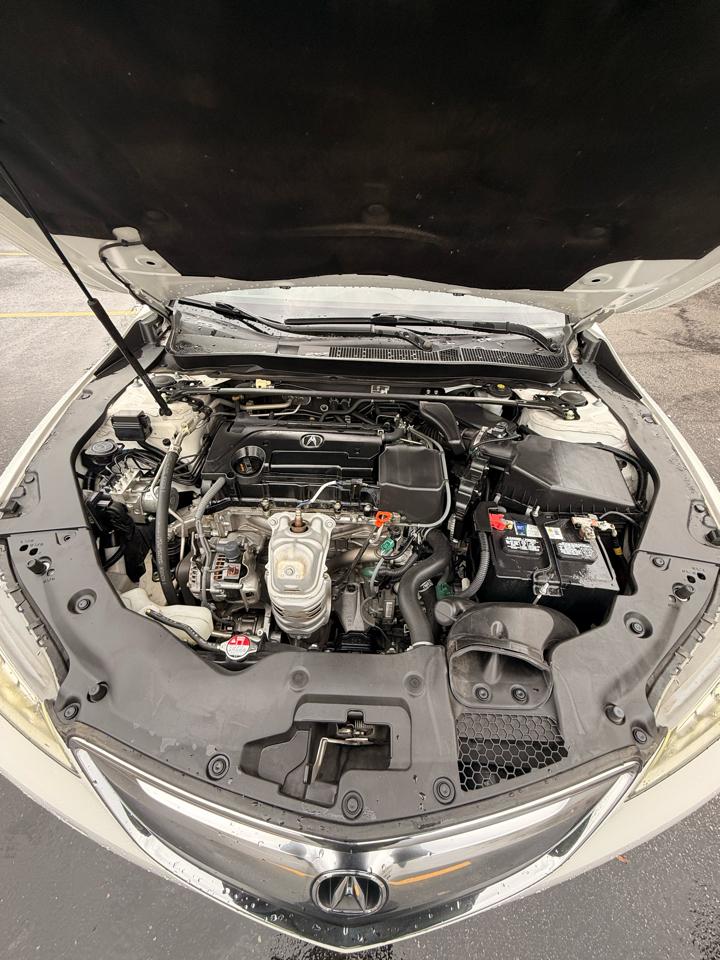 Acura TLX Base 2.4L 2017