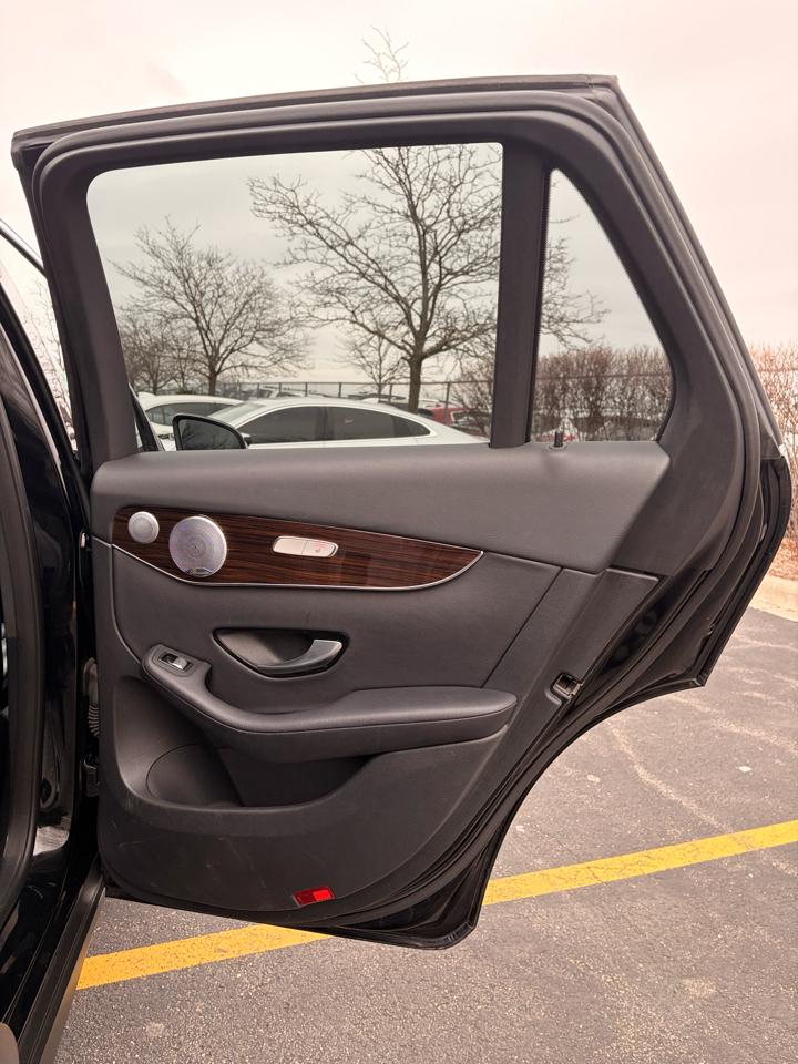 Mercedes-Benz GLC-Class GLC300 4MATIC 2018