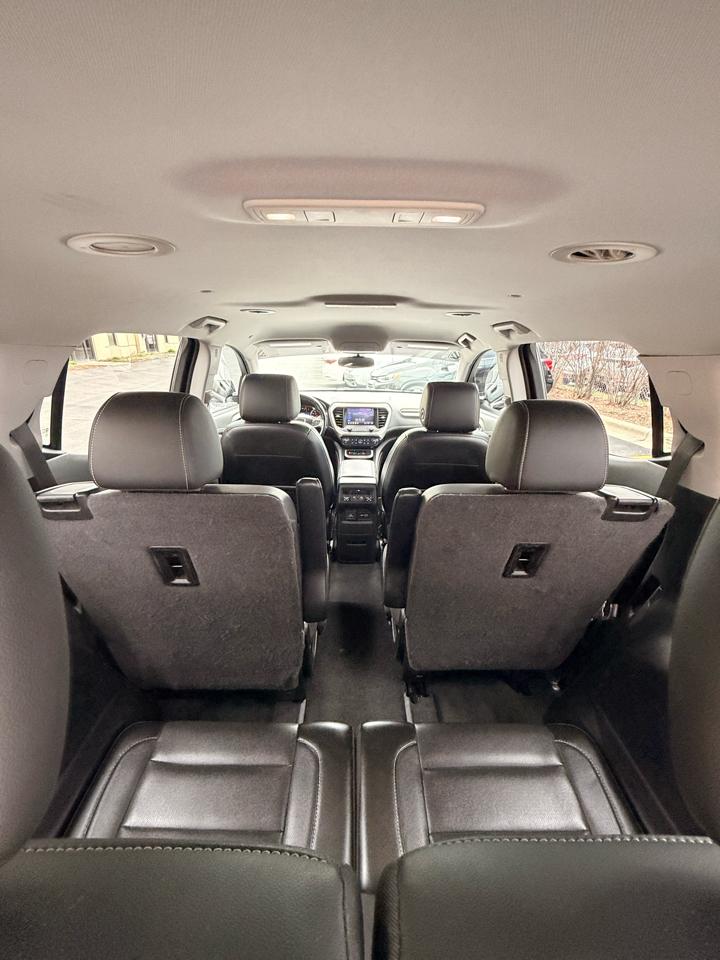 GMC Acadia SLT-1 AWD 2020