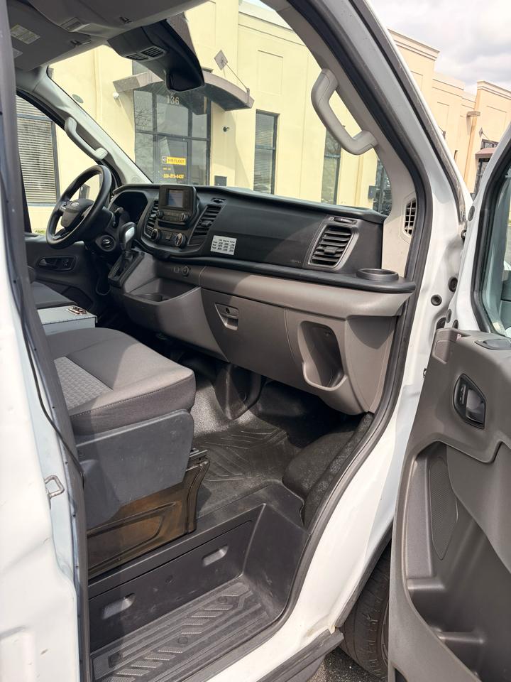 Ford Transit 150 Van Low Roof w/Sliding Pass. 130-in. WB 2020