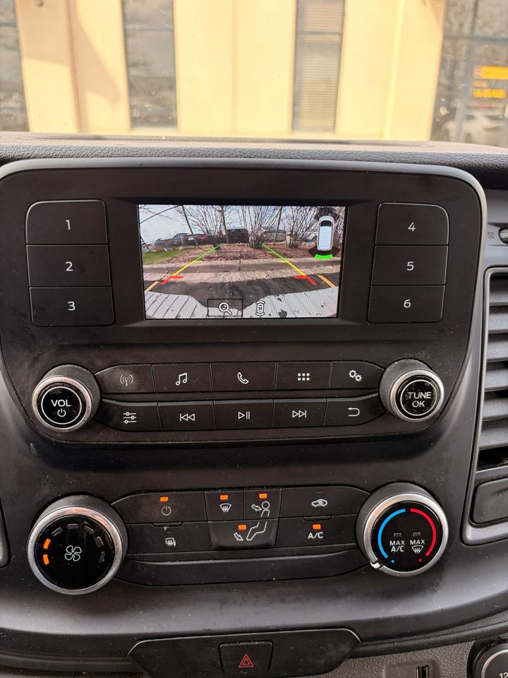 Ford Transit 150 Van Low Roof w/Sliding Pass. 130-in. WB 2020