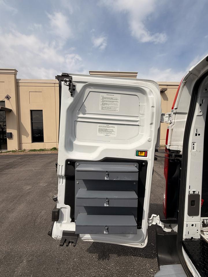 Ford Transit 150 Van Low Roof w/Sliding Pass. 130-in. WB 2020