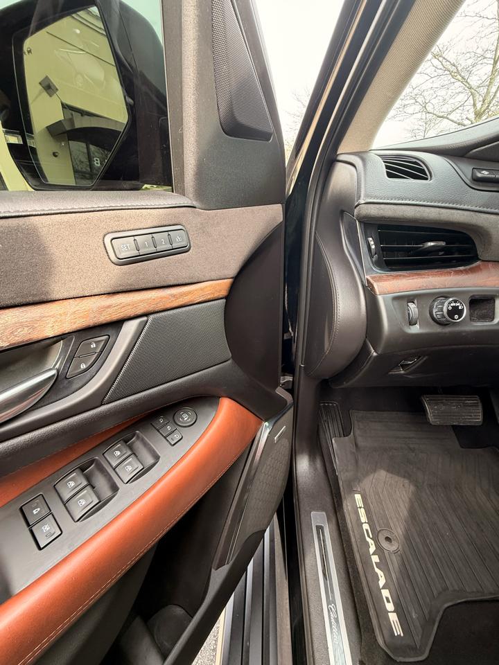 Cadillac Escalade ESV 2WD Premium 2018