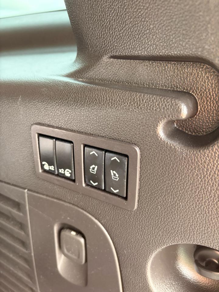 Cadillac Escalade ESV 2WD Premium 2018