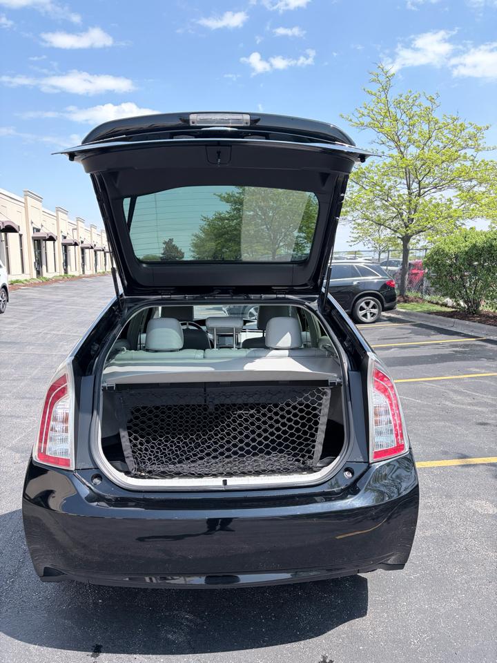 Toyota Prius Prius V 2012