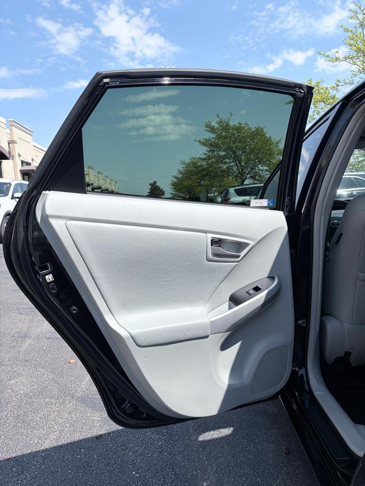 Toyota Prius Prius V 2012